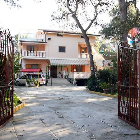Villa Robinia Massafra Zimmer foto