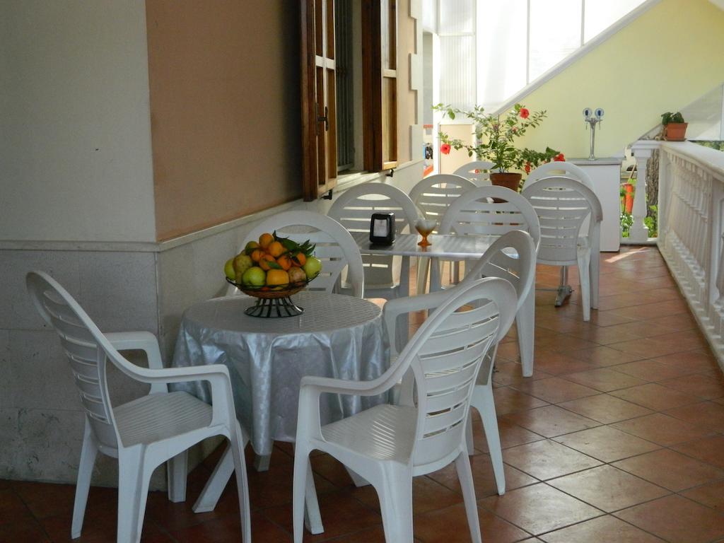 Villa Robinia Massafra Zimmer foto
